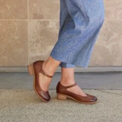 Dansko Deena Tan Waterproof Burnished -Footwear Outlet Store f23 DeenaTan onfoot 2400x2400 1